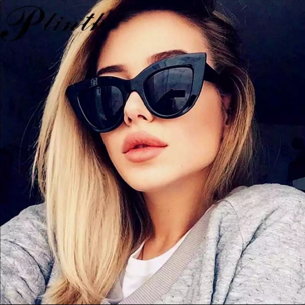 Women Classic Summer Cat Eye Sunglasses - Picture 2 of 2